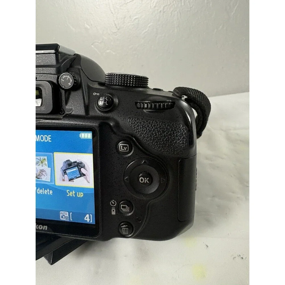 Nikon D3200 24.2MP Digital SLR Camera - Black (Kit w/ AF-S DX ED VR G 18-55mm